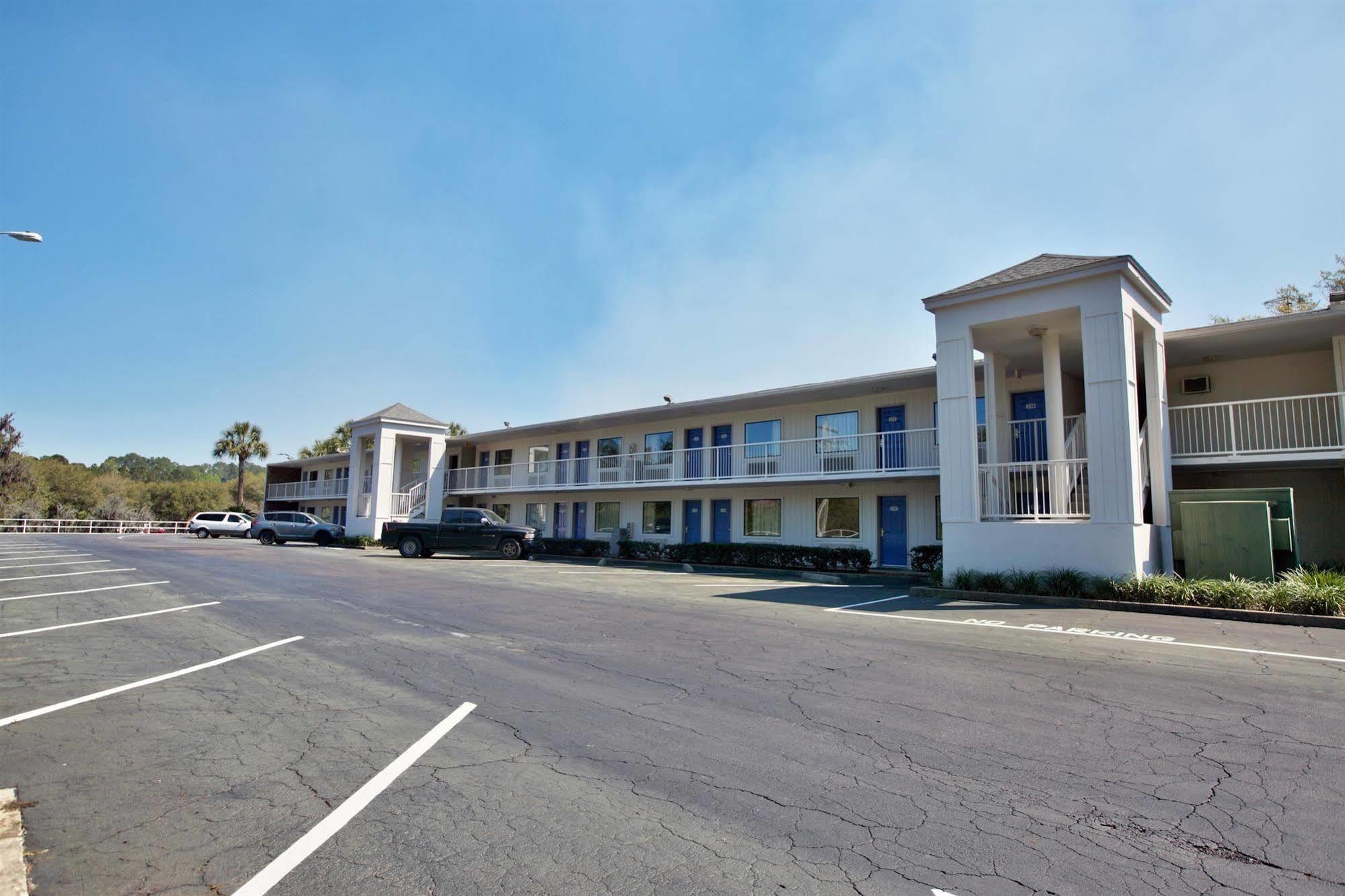 Motel 6-Tallahassee, Fl - Downtown Eksteriør billede