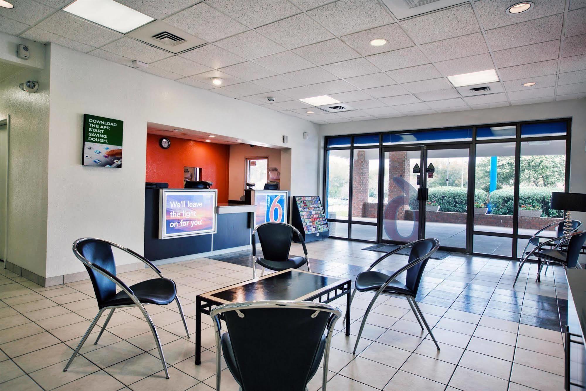 Motel 6-Tallahassee, Fl - Downtown Eksteriør billede